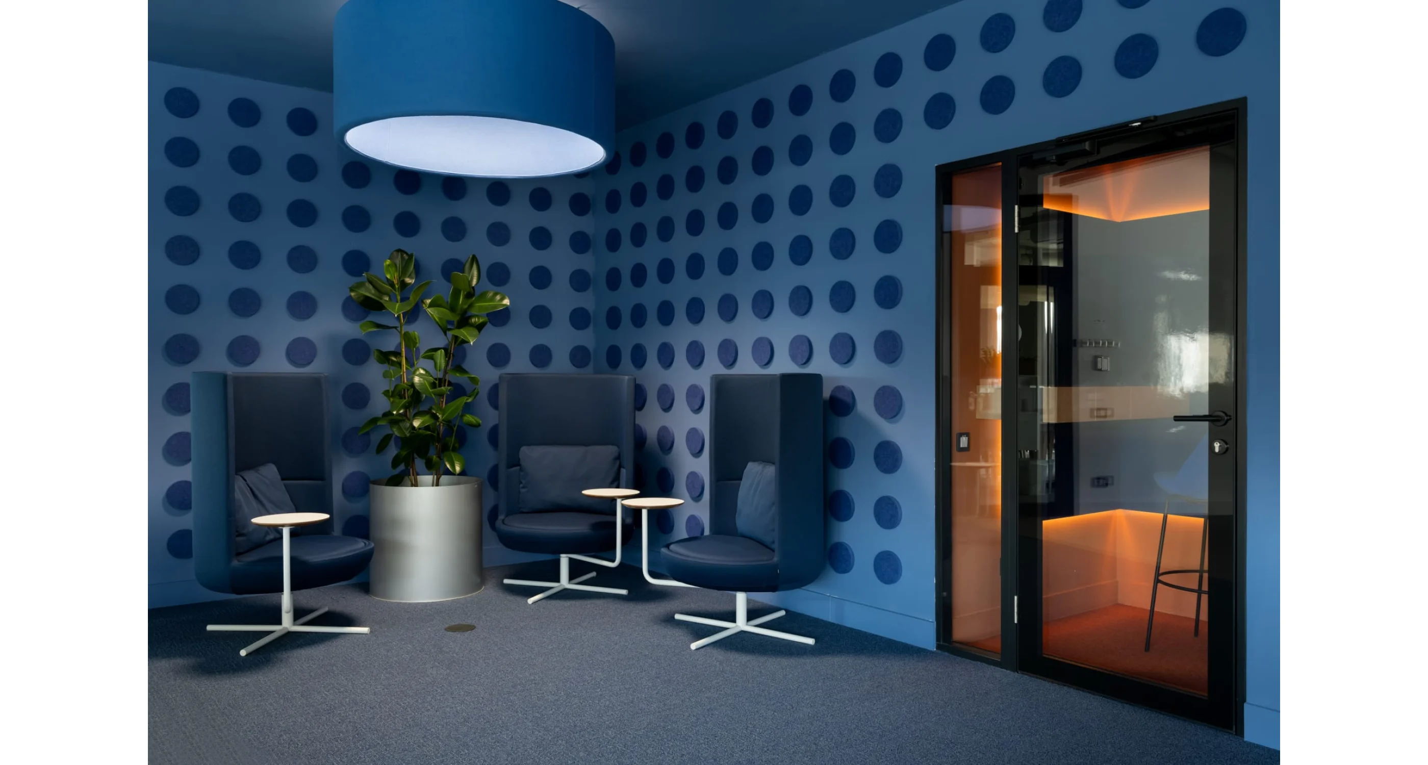 flexxica-blue-roller-acoustic-luminaire.jpg