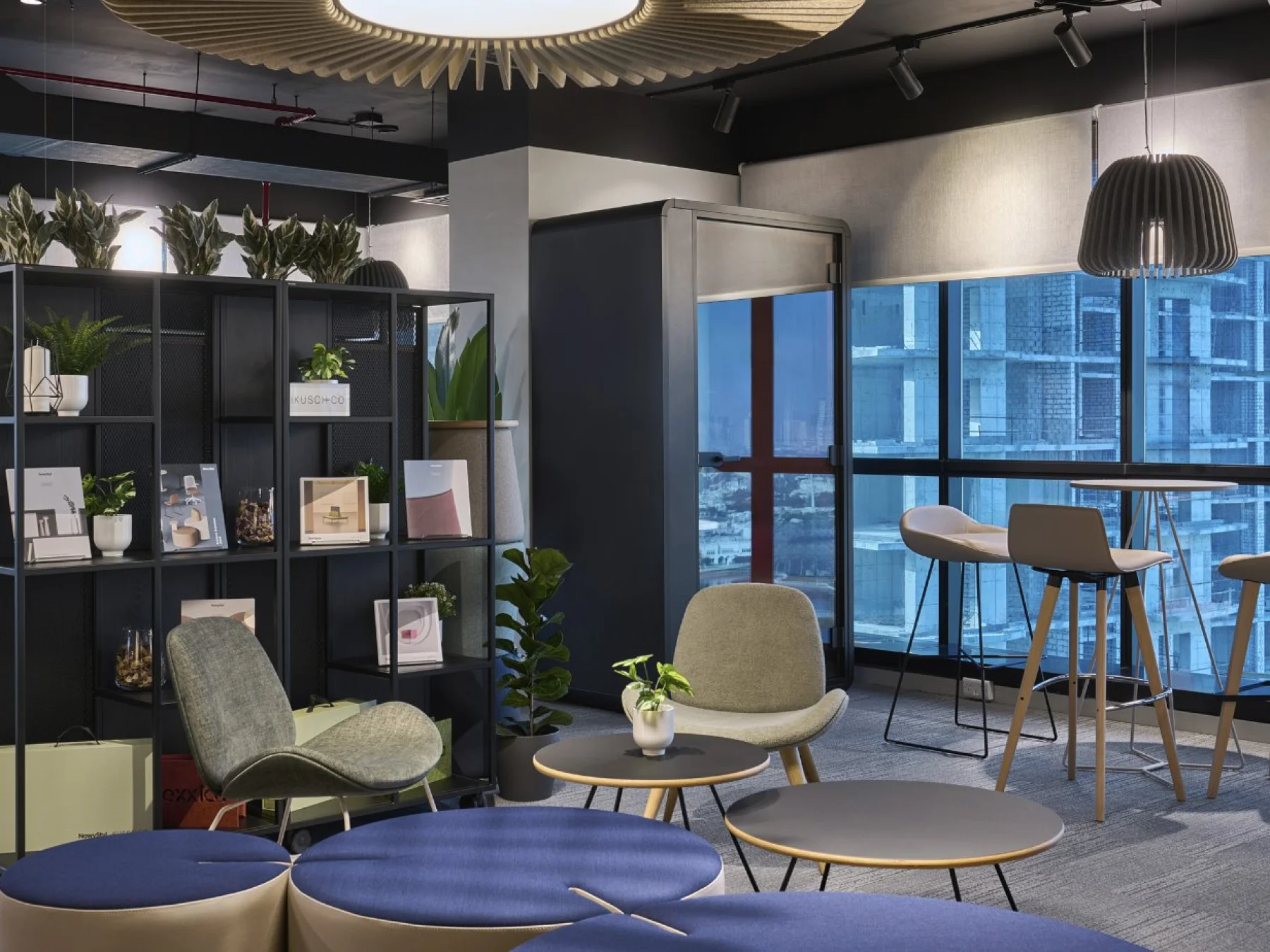 flexxica acoustic innovation meets design elegance at the Nowy Styl Showroom